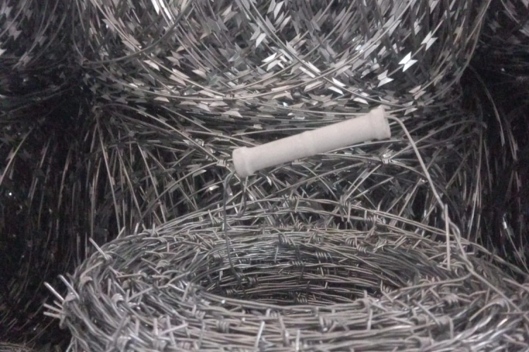 Kütahya Dikenli Tel